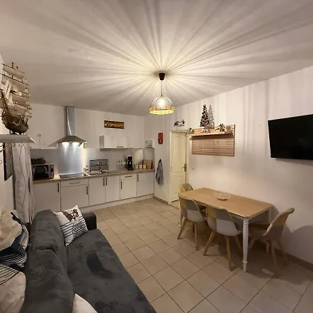 200 M De La Plage, Labellise 3 Etoiles Meuble De Tourisme Collioure