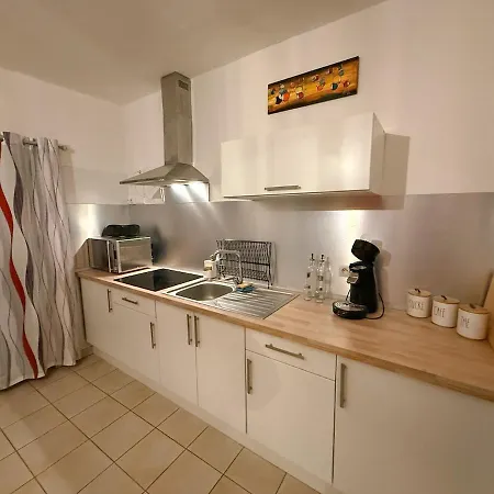 200 M De La Plage, Labellise 3 Etoiles Meuble De Tourisme Apartment *