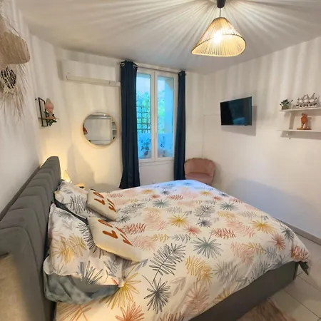 200 M De La Plage, Labellise 3 Etoiles Meuble De Tourisme *